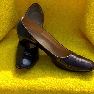 Vintage Bonwit Teller pumps